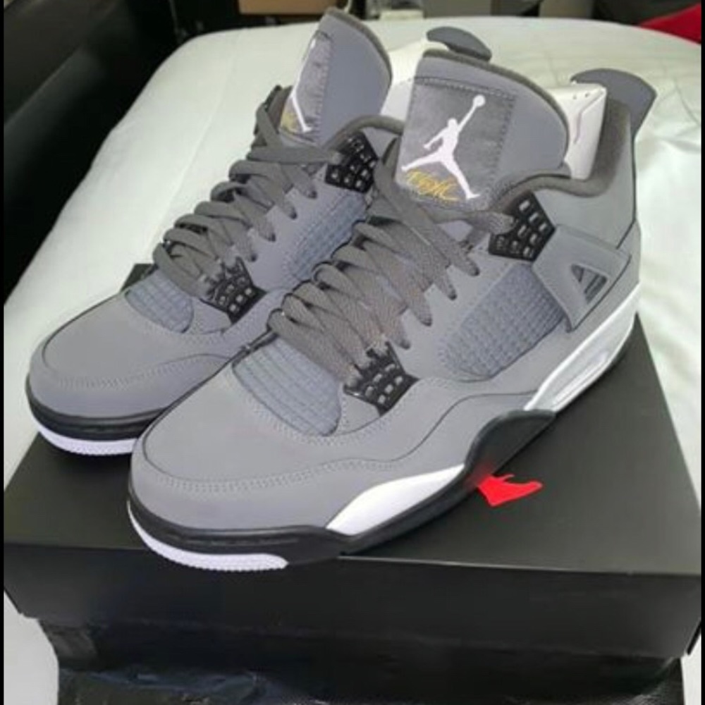 Jordan 4 Cool greys. Ds Size 10